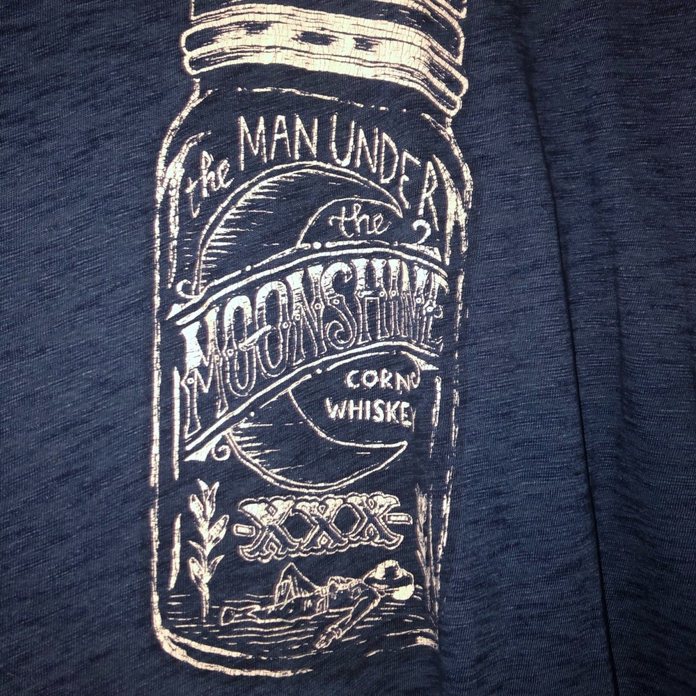 Graphic tee - Picture 2 of 3
